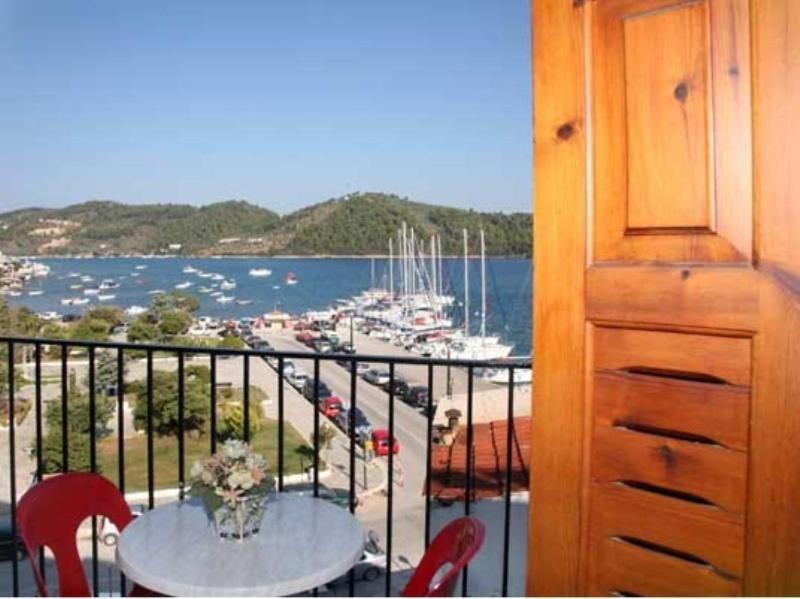 Hotel Christina Skiathos Town Ngoại thất bức ảnh